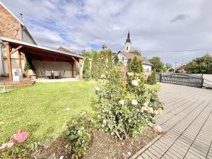 Prodej bytu 3+1, Hrušovany nad Jevišovkou, Lidická, 80 m2