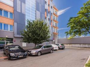Pronájem bytu 2+kk, Praha - Vršovice, Petrohradská, 66 m2