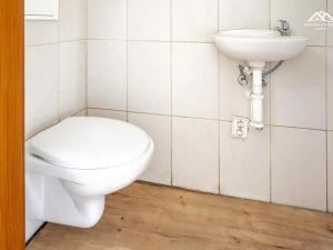 Prodej zemědělské usedlosti, Jilem, 172 m2