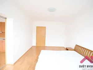 Pronájem bytu 2+kk, Praha - Zbraslav, Aleny Santarové, 41 m2