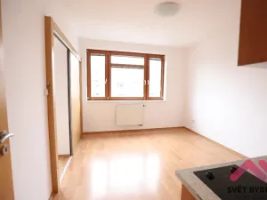 Pronájem bytu 2+kk, Praha - Zbraslav, Aleny Santarové, 41 m2