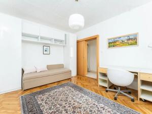 Pronájem bytu 3+1, Praha - Vokovice, Evropská, 68 m2