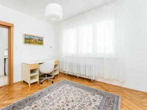 Pronájem bytu 3+1, Praha - Vokovice, Evropská, 68 m2