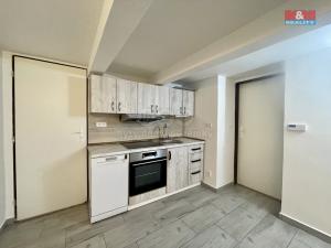 Pronájem atypického bytu, Slaný, Ouvalova, 39 m2