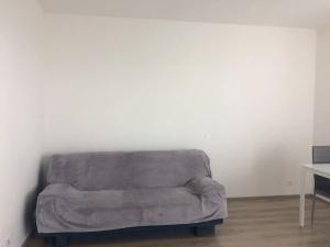 Pronájem bytu 1+kk, Praha - Zličín, Sazovická, 36 m2