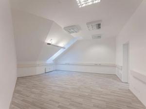 Pronájem kanceláře, Praha - Vinohrady, Uruguayská, 236 m2