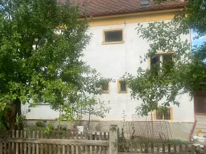 Prodej vily, Úštěk, 240 m2