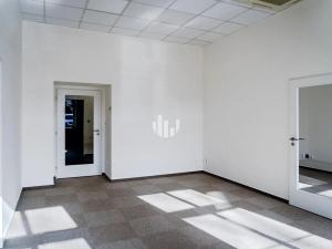 Pronájem kanceláře, Praha - Smíchov, Nádražní, 271 m2