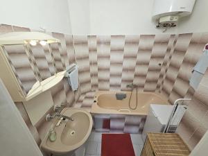 Pronájem bytu 2+kk, Praha - Nusle, V Občanském domově, 52 m2
