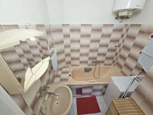 Pronájem bytu 2+kk, Praha - Nusle, V Občanském domově, 52 m2