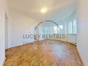Pronájem bytu 1+1, Praha - Smíchov, U Malvazinky, 43 m2
