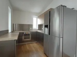 Pronájem bytu 3+1, Praha - Vyšehrad, Neklanova, 85 m2