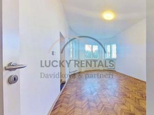 Pronájem bytu 1+1, Praha - Smíchov, U Malvazinky, 43 m2
