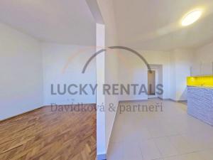 Pronájem bytu 1+1, Praha - Smíchov, U Malvazinky, 43 m2