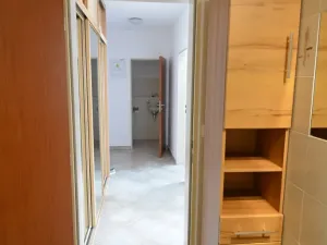 Pronájem bytu 2+kk, Praha - Uhříněves, Vlasty Průchové, 46 m2