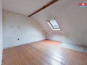 Prodej bytu 3+1, Horní Blatná, Bezručova, 75 m2