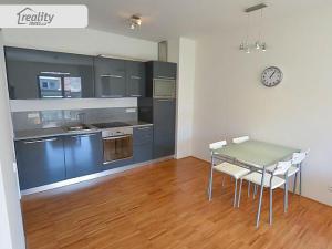 Pronájem bytu 2+kk, Praha - Žižkov, Prokopova, 46 m2
