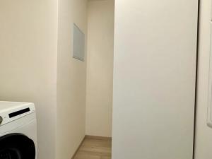 Pronájem bytu 2+kk, Praha, Výstavní, 59 m2