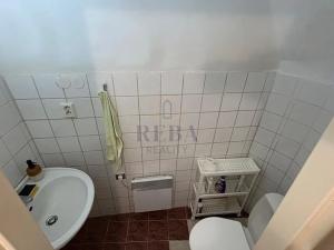 Prodej obchodního prostoru, Loket, T. G. Masaryka, 141 m2