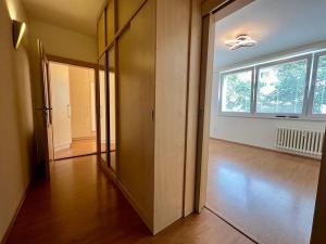 Pronájem bytu 2+kk, Praha - Hlubočepy, Brichtova, 43 m2