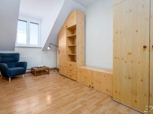 Pronájem bytu 3+1, Praha - Libeň, Novákových, 60 m2