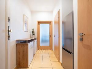 Prodej bytu 1+kk, Praha - Strašnice, Černokostelecká, 33 m2