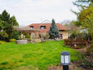 Prodej vícegeneračního domu, Jirny, Hlavní, 240 m2