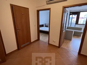 Pronájem bytu 2+kk, Praha - Holešovice, Osadní, 46 m2