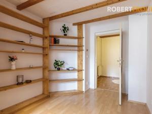 Prodej bytu 2+kk, Praha - Dejvice, Dejvická, 48 m2