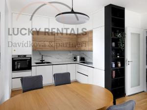 Pronájem bytu 2+kk, Praha - Modřany, Mezi vodami, 63 m2