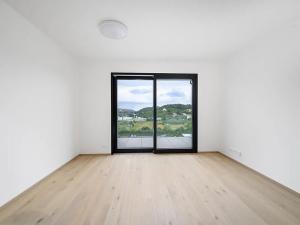 Pronájem bytu 1+kk, Praha - Modřany, Československého exilu, 29 m2