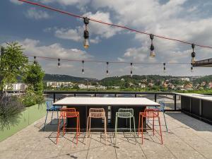 Pronájem bytu 1+kk, Praha - Modřany, Československého exilu, 29 m2