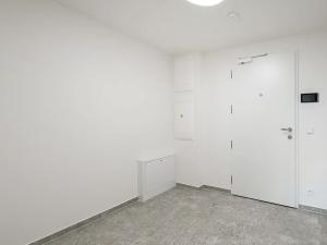 Pronájem bytu 2+kk, Praha - Modřany, Československého exilu, 50 m2
