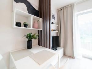 Prodej bytu 1+kk, Tuchoměřice, V Kněžívce, 27 m2