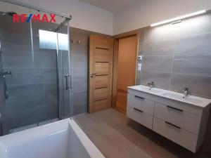 Pronájem rodinného domu, Postřižín, Na Stráni, 80 m2