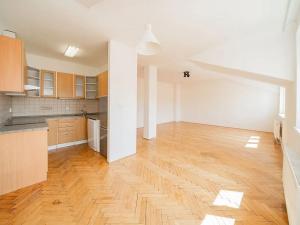 Pronájem bytu 2+kk, Praha - Staré Město, Celetná, 68 m2