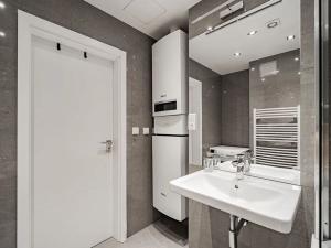 Pronájem bytu 3+kk, Praha - Vinohrady, Slezská, 97 m2
