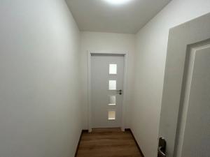 Pronájem bytu 1+1, Ostrava, Obránců míru, 37 m2