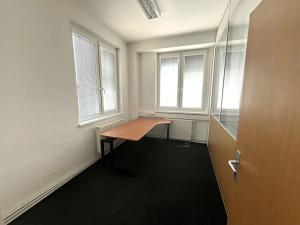 Pronájem kanceláře, Slavkov u Brna, U Mlýna, 9 m2