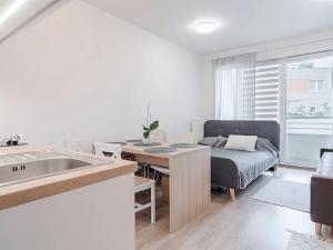 Prodej bytu 1+kk, Praha - Vršovice, Novgorodská, 30 m2