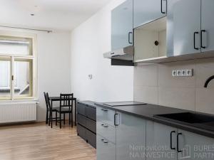 Pronájem bytu 1+kk, Praha - Nové Město, Navrátilova, 30 m2