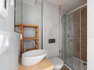 Pronájem bytu 1+kk, Praha - Žižkov, Slavíkova, 27 m2