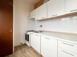 Pronájem bytu 2+1, Klášterec nad Ohří, Lesní, 53 m2