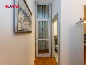 Prodej bytu 2+1, Praha - Josefov, Valentinská, 109 m2