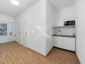 Prodej kanceláře, Praha - Řepy, Makovského, 101 m2