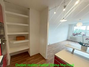 Pronájem bytu 3+kk, Praha - Háje, Brechtova, 67 m2