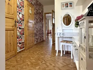 Prodej rodinného domu, Strážkovice, 200 m2
