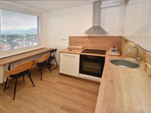 Pronájem bytu 2+1, Broumov, Sídliště Křinické, 53 m2