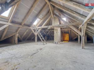 Prodej bytu 3+1, Cheb, Kachní kámen, 118 m2