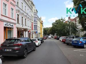 Prodej bytu 3+1, Karlovy Vary, Bulharská, 94 m2